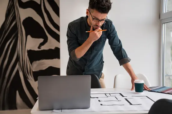 Aenean eu mi vitae nisi dictum suscipit.